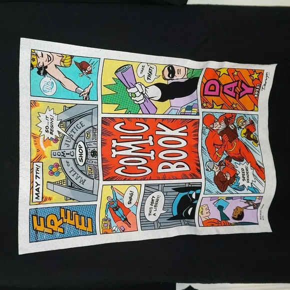 Free Comic Book Day 2011 tee men's XL - Picture 2 of 5